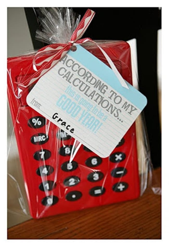 Teach Junkie: 31 creative back to school treats for students {printables} - According to my calculations - Calculator gift. Teach Junkie: 31 creative back to school treats for students {printables}