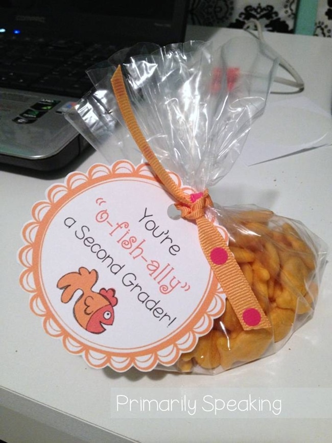 Teach Junkie: 31 creative back to school treats for students {printables} - O"fish"ally a Second Grader Treat Tags for goldfish Teach Junkie: 31 creative back to school treats for students {printables}